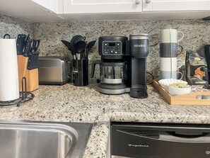 Micro-ondas, fogão, cooktop, lava-louças