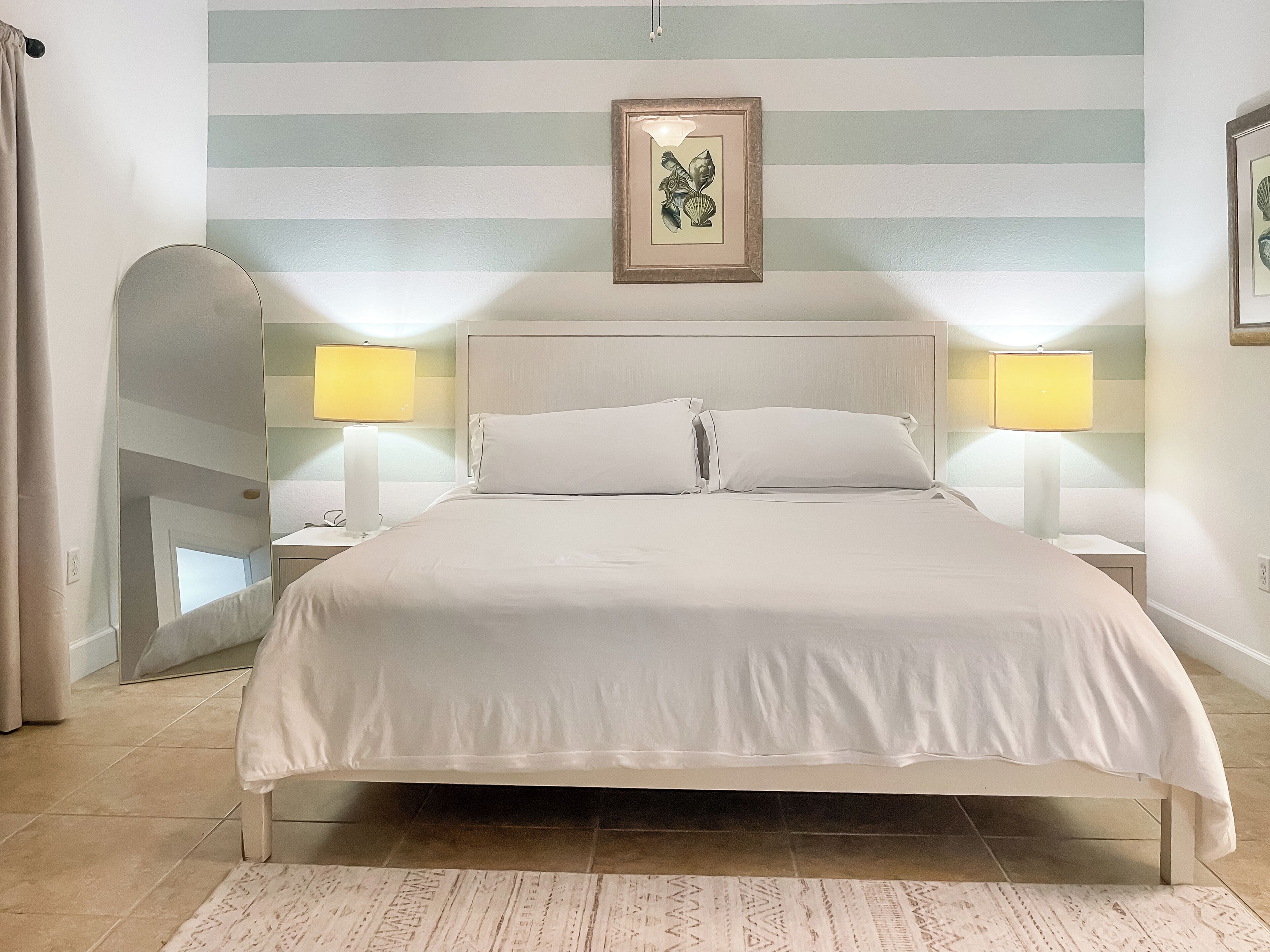 2 bedrooms, iron/ironing board, internet, bed sheets