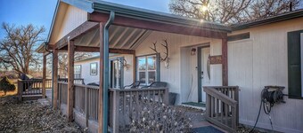 Bedroom on the River in charming Aztec