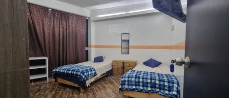 Een strijkplank/strijkijzer, wifi