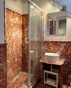 Bathroom - Il Plancton Colosseo (Rome)