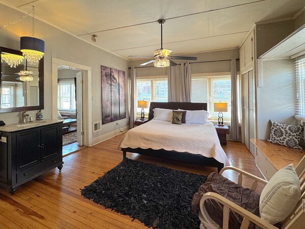 2 habitaciones, tabla de planchar con plancha y wifi gratis 