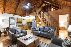 Smart-TV, Kamin, Videospiele