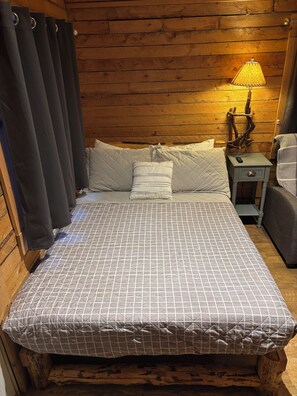 1 bedroom, WiFi, bed sheets - The Cozy cabin (Wasilla)