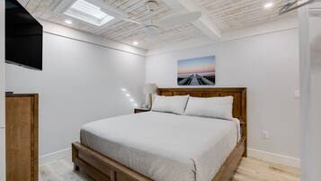 Fer et planche Ă repasser, Wi-Fi, draps fournis