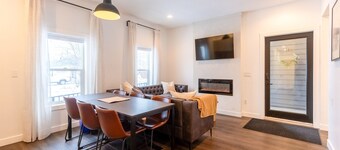 Spacious 4BR Retreat | Steps to Downtown Fernie