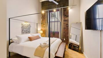 2 dormitorios, escritorio, tabla de planchar con plancha y wifi