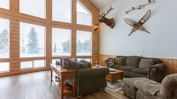 Chalet (4 Bedrooms) | Interior