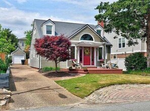 Cottage (3 Bedrooms) | Interior - Charming 3 BR North End Beach Cottage One Block to the Beach Private Parking Private Backyard 1478 (Virginia Beach)