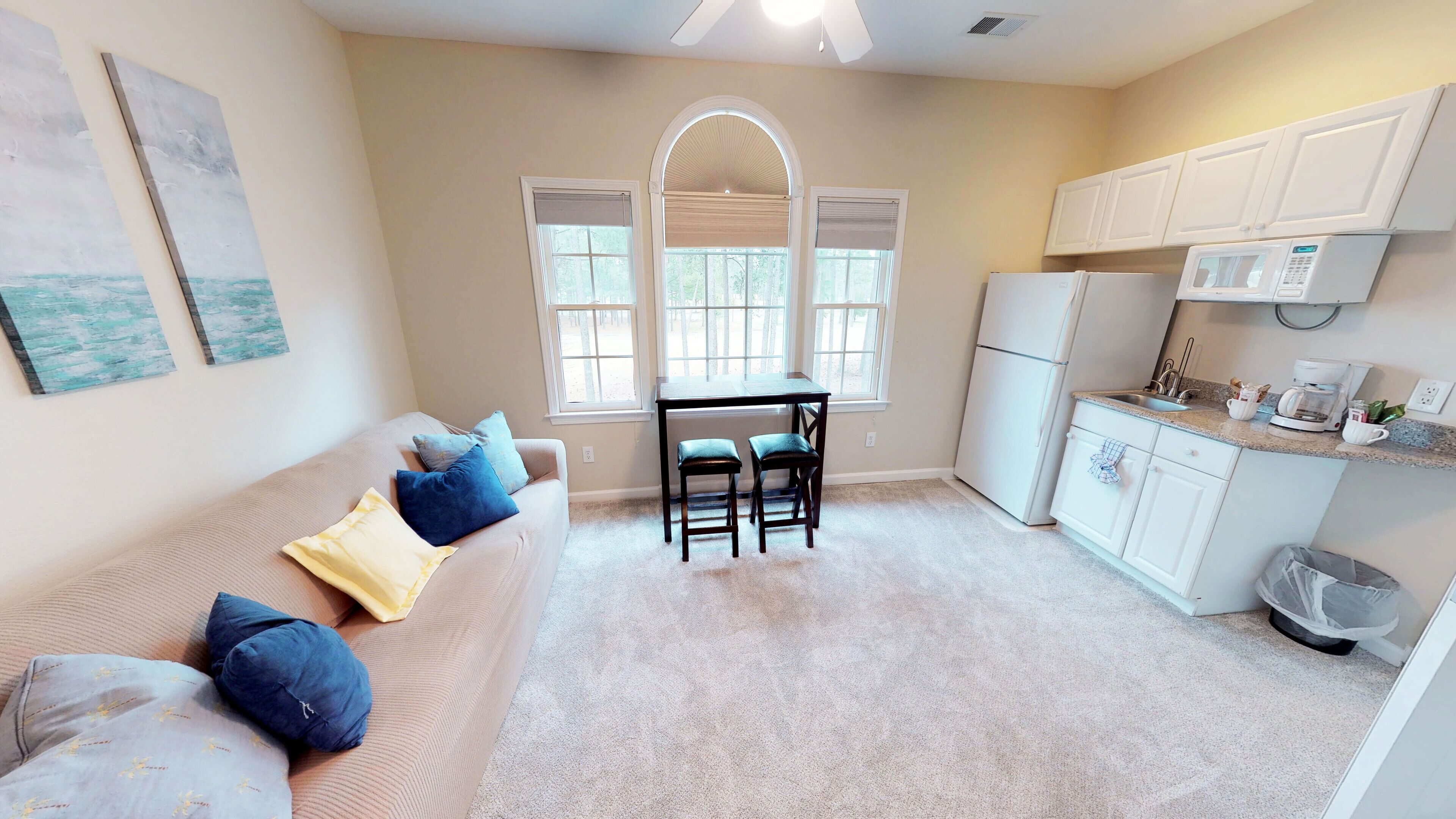 المنشأة من الداخل