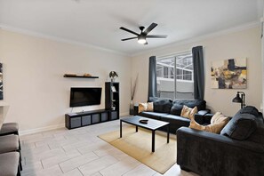 Interior - Cgd1164 (Davenport)