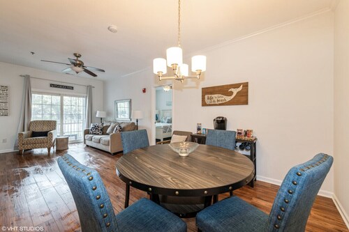 Chic Beach Condo Near Rehoboth & Lewes Beaches