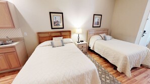 Interior - Club Villas Unit 25A - Lower Level (Sunset Beach)