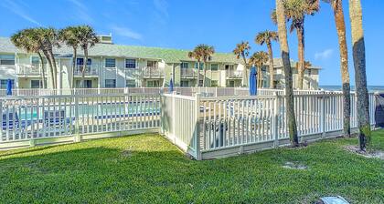 Colony Beach Club 146 - Cottage By The Sea