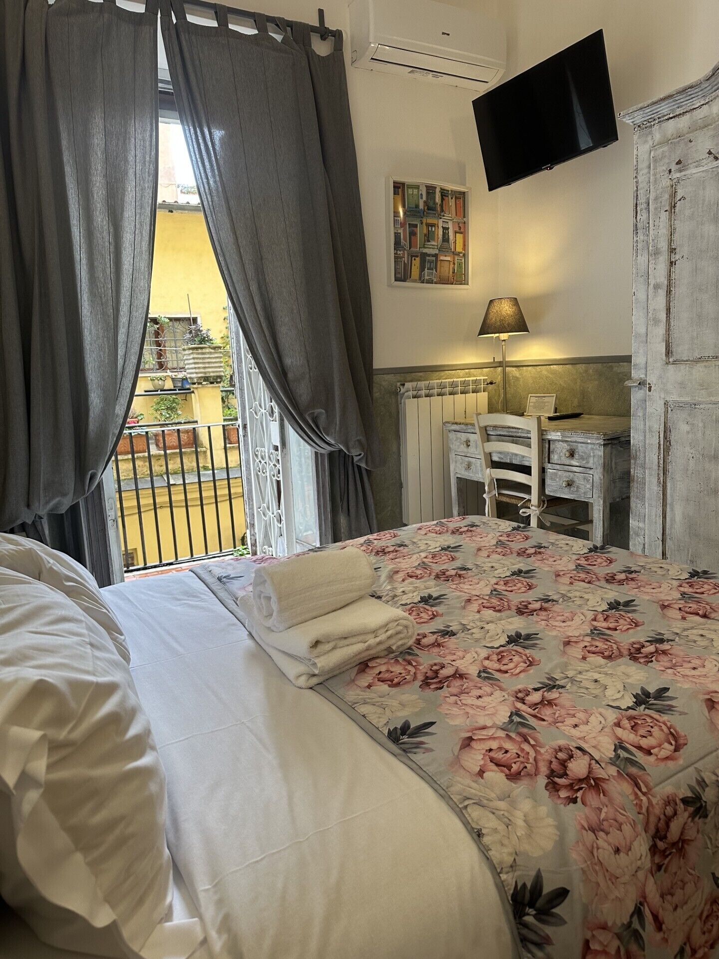 Room, Balcony | Desk, free WiFi