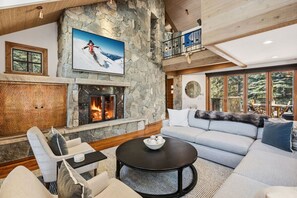 TV, fireplace - Luxury Vail Estate Near Skiing & Golf Course (Vail)