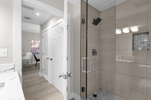 Interior - 5203 (Orlando)