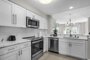 Interior - 6403 (Orlando)