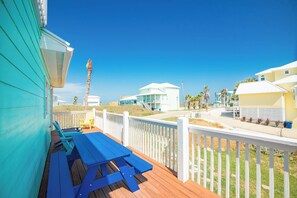 House (4 Bedrooms) | Interior - Turquoise Treasure - Boardwalk to the Beach! Beach Gear Credit (Ormond Beach)