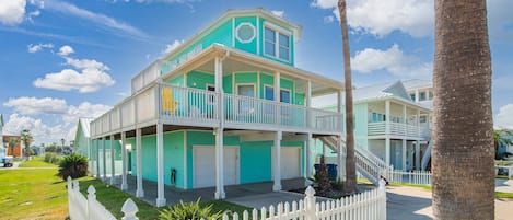 House (4 Bedrooms) | Front of property