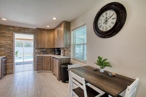 House (2 Bedrooms) | Interior - Tropical Vibes Bungalow w Pool (Ormond Beach)