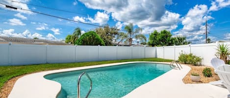 House (2 Bedrooms) | Front of property
