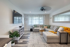 House (2 Bedrooms) | Interior - Tropical Vibes Bungalow w Pool (Ormond Beach)