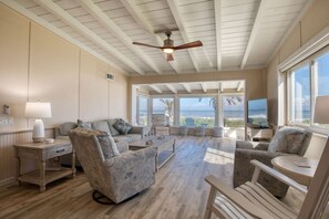 House (2 Bedrooms) | Interior - Sunrise Cottage Direct Oceanfront House (Ormond Beach)