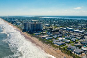 House (2 Bedrooms) | Interior - Sunrise Cottage Direct Oceanfront House (Ormond Beach)