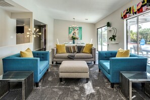Interior - Via Escuela 3 (Palm Springs)
