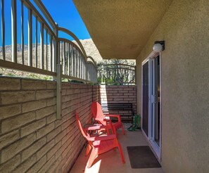 Interior - Sandstone (Palm Springs)