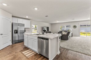 Interior - Swaying Palm Cabana by the Beach (Palm Coast)