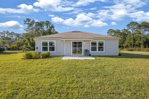 Interior - Swaying Palm Cabana by the Beach (Palm Coast)