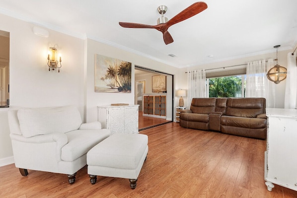 Interior - Dockside Serenity (Palm Coast)