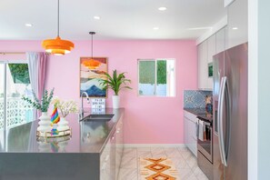 Interior - Via Escuela (Palm Springs)
