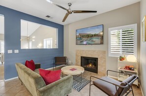 Interior - Shannon (Palm Springs)