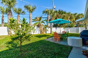 House (2 Bedrooms) | Interior - Tropical Retreat, Updated Private Home With Wifi (Ormond Beach)