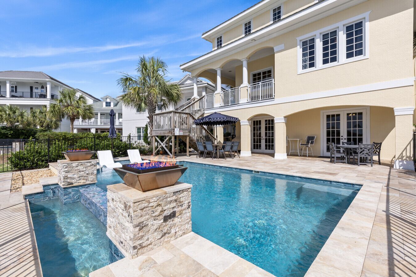 House (4 Bedrooms) | Front of property