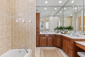 Interior - Luxury Oceanview at Cinnamon Cove With Pool (Palm Coast)