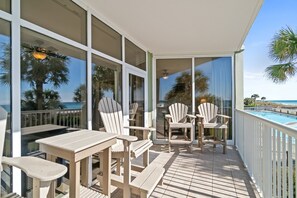 Interior - Waters Edge 205 - Melissa`s Happy Place (Fort Walton Beach)
