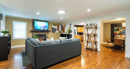 306 Jason Court, Woodstock