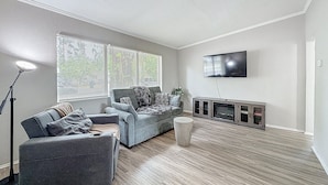 House (3 Bedrooms) | Interior - 3012 E Norfolk Street (Tampa)