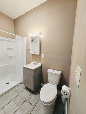 Shower - Nice apartment near Whole Foods, Brown University, Miriam, RI Hospital, Downtown (Providence)