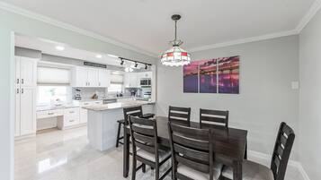 Casa (3 Bedrooms) | Parte interna