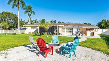 House (3 Bedrooms) | Front of property