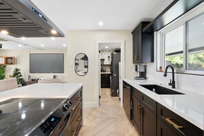 House (4 Bedrooms) | Interior - 5ST Tranquil Escape (Scottsdale)