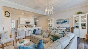 Villa (4 Bedrooms) | Interior