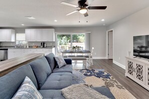 Interior - 6506 N 22nd St (Tampa)