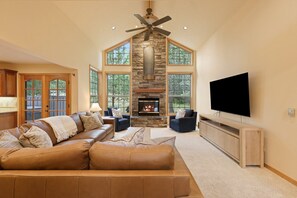 Interior - 4 Tan Oak (Bend)