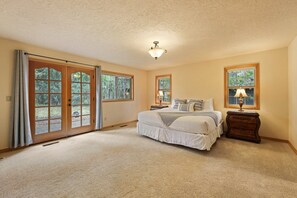 Interior - 4 Tan Oak (Bend)